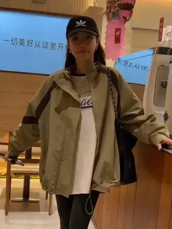 2023初秋新款拼接撞色工装风衣外套女时尚短款冲锋衣宽松夹克外衣图片