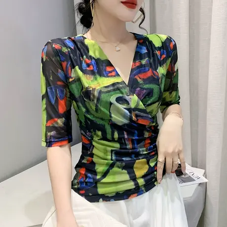 性感V领T恤女中袖欧货初秋新款洋气时尚涂鸦上衣修身显瘦网纱小衫商品大图