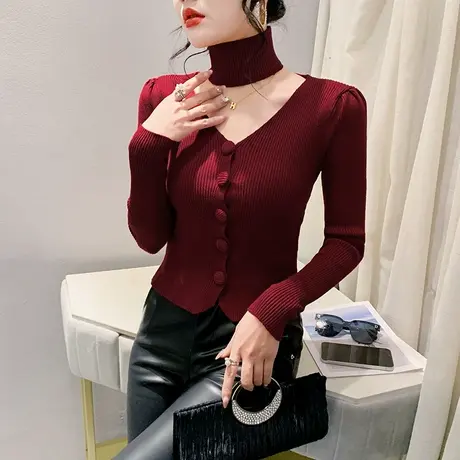 气质减龄挂脖针织衫纽扣拼接厚实打底衫秋冬新款修身套头打底衫潮图片