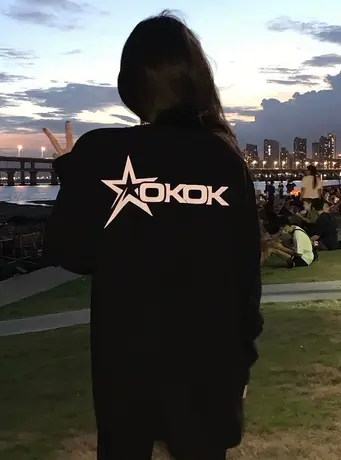 纯棉oversize长袖t恤女春秋季ins潮牌宽松chic港风初秋大码上衣服图片