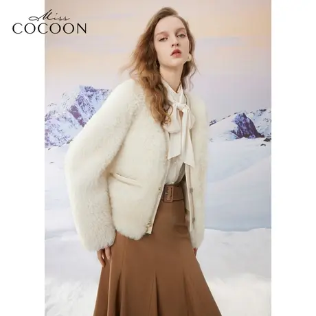 misscocoon23老钱风秋冬新款芭莎绵羊皮慵懒风落肩短款高贵皮草图片