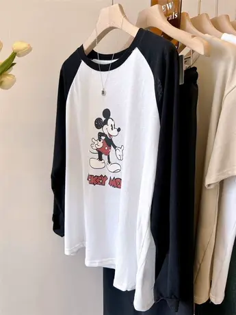 软软糯糯雪花棉 卡通米老鼠印花 拼接袖子 宽松T恤女2023秋装新款商品大图