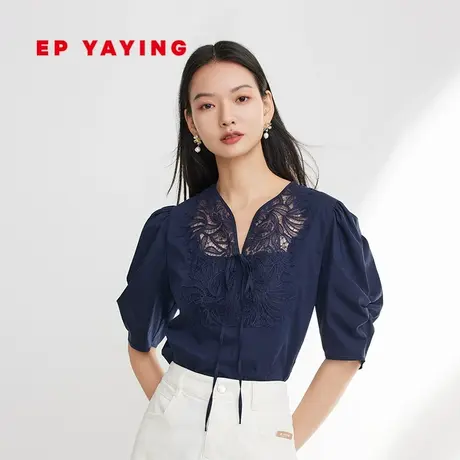 EP雅莹女装 云感棉宫廷风系带泡泡袖镂空衬衫 2023新款2311A图片