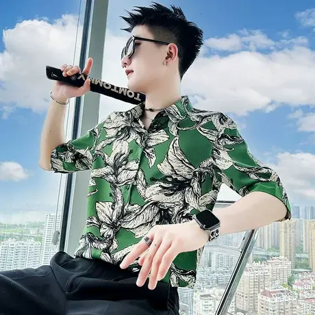 夏季潮牌时尚印花潮男短袖衬衫2023新款痞帅五分袖花色发型师衬衣商品大图