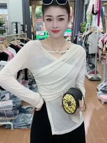 薄款透气防晒衫长袖t恤女夏季休闲法式小众不规则别致显瘦v领上衣商品大图