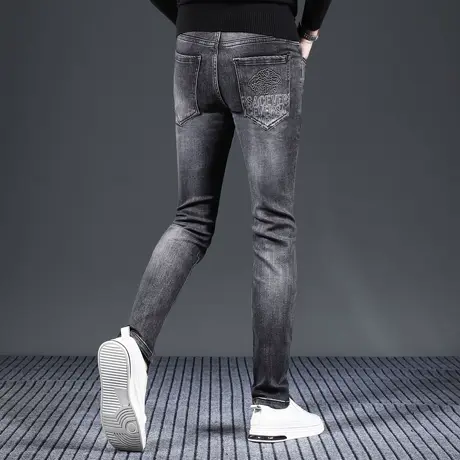 高级牛仔裤男2023秋冬新款潮流印花修身小脚弹力休闲百搭男士长裤图片