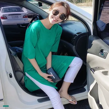 夏装新款短袖绿色开叉T恤女中长款韩版宽松大码休闲圆领套头上衣图片