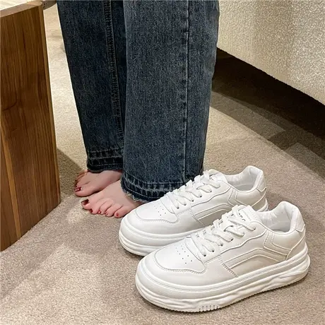 鞋子女春秋2023年新款百搭chic港风高级感小白鞋厚底爆款运动板鞋商品大图