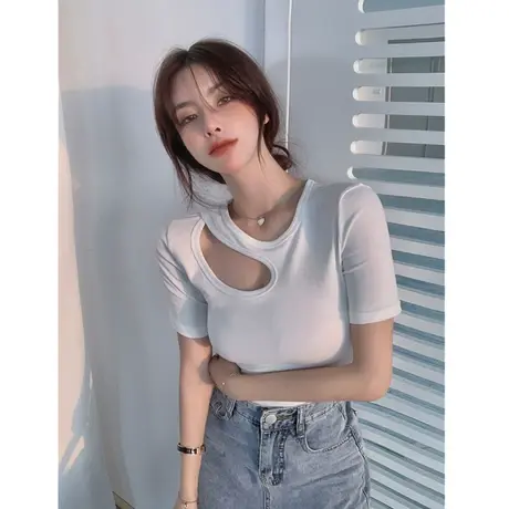2023夏季设计感小众纯欲风甜辣妹性感u领短袖t恤女不规则短款上衣商品大图