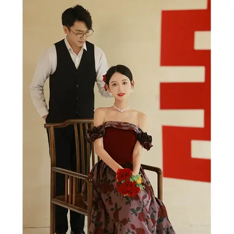 一字肩中式敬酒服新娘高级感2023新款冬季缎面显瘦酒红色订婚礼服商品大图