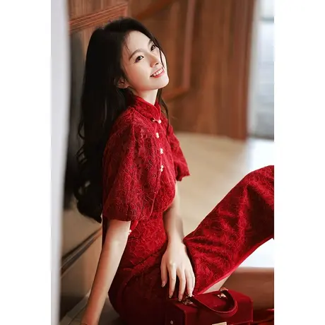 旗袍敬酒服新娘夏季酒红色高级感结婚订婚礼服连衣裙蕾丝回门便装图片