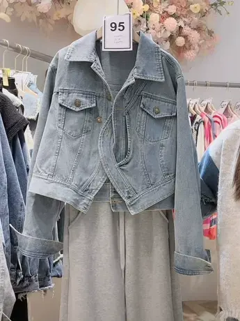 2023春秋新款女欧洲站设计师款酷潮时尚百搭水洗做旧短款牛仔外套图片