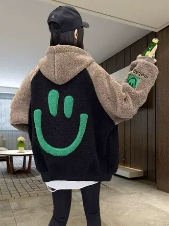 美式潮牌大版羊羔绒夹克高街ins甜酷撞色笑脸连帽情侣装保暖外套图片