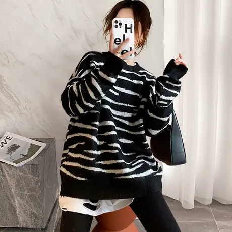 唐狮秋冬新款毛衣时髦动物纹圆领套头时尚慵懒风好看针织衫TD图片