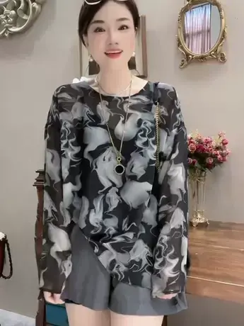 夏季新款时尚百搭休闲防晒长袖T恤女圆领开叉水墨印花小衫上衣夏商品大图