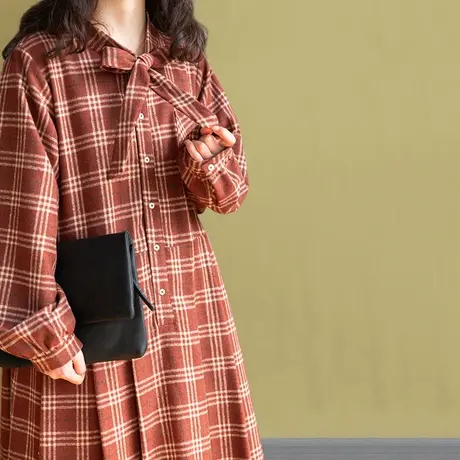 胖妹妹中长款毛呢格子长袖衬衫裙 加大码复古宽松格子裙200斤商品大图