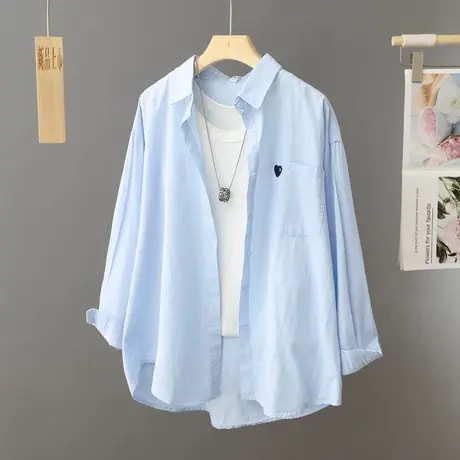 口袋小爱心刺绣2024春装新款宽松上衣蓝色衬衫女百搭休闲衬衣外套图片