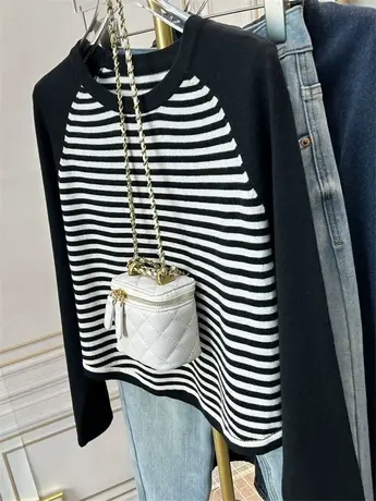 撞色条纹针织衫女春装2024年新款插肩袖显瘦韩版套头圆领长袖上衣图片