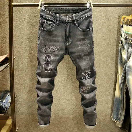 欧货高级烫钻牛仔裤男潮牌修身小脚裤夏季潮流印花小熊图案长裤薄商品大图