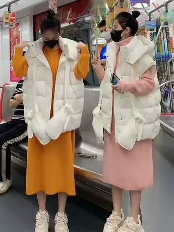 羽绒马甲外穿女款2023年秋冬季新款短款连帽背心马夹羽绒服外套潮商品大图