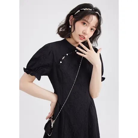 尔给小众设计感黑色修身短裙女夏连衣裙高级感2022新款图片