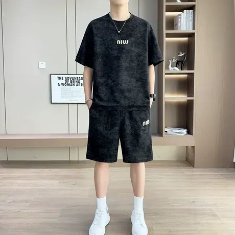 夏季新款冰丝套装男短袖T恤搭配休闲运动五分短裤时尚一整套衣服图片