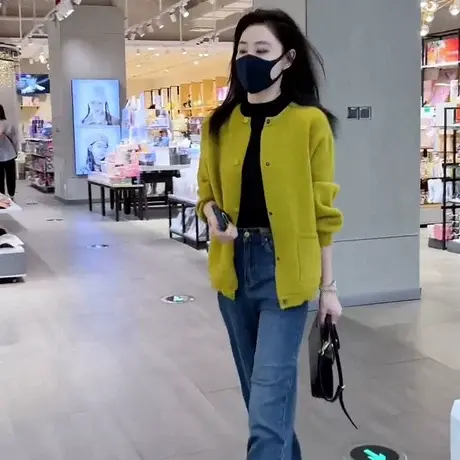 软糯温柔风针织开衫女2023秋新款时尚圆领单排扣双口袋纯色外套商品大图