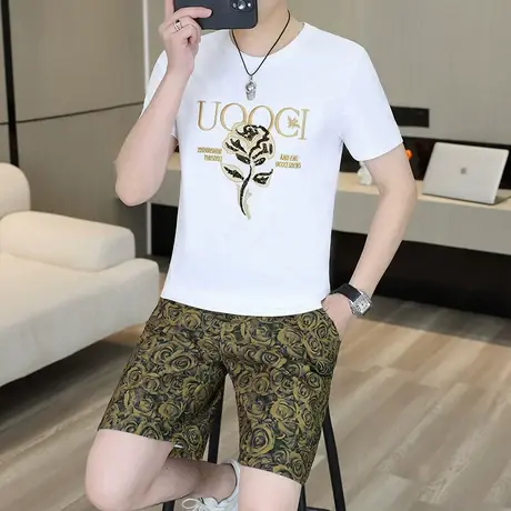 2025新款男士冰丝短袖T恤短裤套装轻奢潮牌男装欧货加大码两件套图片