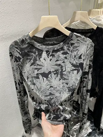 水墨画晕染针织衫修身长袖上衣女2023早秋新款圆领T恤抽绳打底衫商品大图