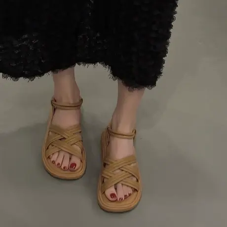 森系平底露趾凉鞋仙女鞋子2023年夏季法式复古软底气质小众罗马鞋图片