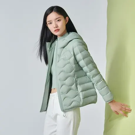 【商场同款】坦博尔羽绒服女轻薄短款连帽运动休闲外套TB330328图片
