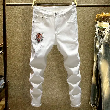 高端虎头刺绣牛仔裤男修身弹力小脚裤夏季个性潮牌帅气白色男裤子商品大图