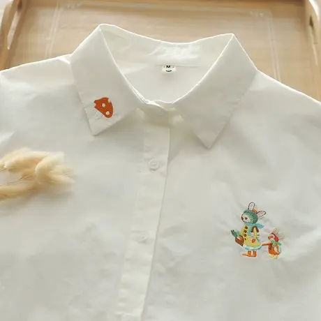 春秋新款文艺小清新领口刺绣纯棉白色衬衫女学生减龄百搭打底上衣图片