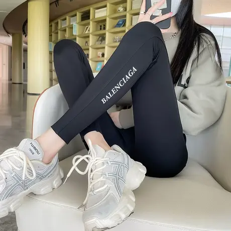 黑色鲨鱼裤女外穿春秋季字母拼接收腹提臀紧身无痕瑜伽芭比打底裤图片