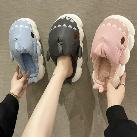 2024超厚底粉色鲨鱼加绒室内居家防滑男棉拖鞋女冬保暖情侣可外穿商品大图