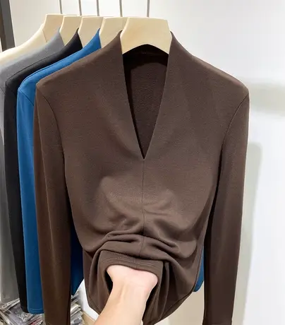 欧货V领磨毛加薄绒长袖t恤女上衣2023新款秋冬修身洋气内搭打底衫商品大图