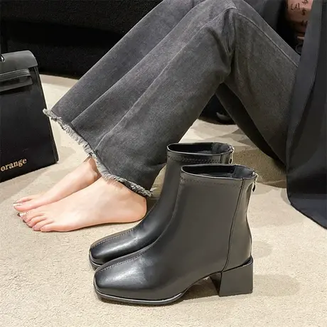高级感小短靴女2023新款法式洋气女靴子短款防滑显瘦小个子马丁靴图片
