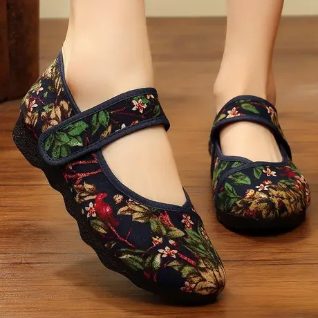 正牌老北京布鞋女新款2025民族风妈妈绣花鞋女款旗舰店正品花布鞋商品大图