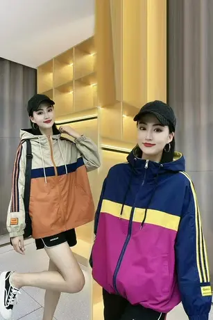 外套女秋季棒球服2023年新款爆款高级感休闲运动冲锋衣小个子上衣商品大图