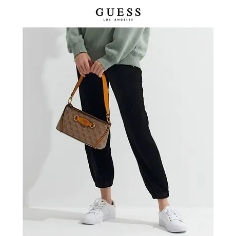 【38上新季】GUESS 女士满幅压花字母印花潮单肩手提包商品大图