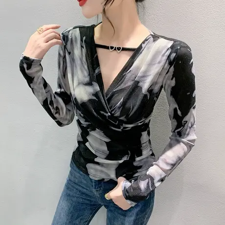 欧货扎染印花上衣女长袖秋季性感交叉V领雪纺衫洋气修身打底衫潮图片