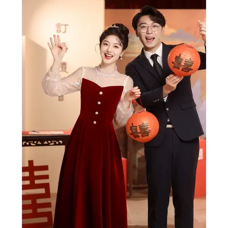 敬酒服2024新款新娘订婚裙礼服秋冬季红色丝绒结婚当天穿便装修身商品大图