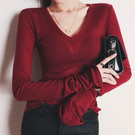 chic紧身弹力微透性感酒红色V领t恤女长袖修身显瘦打底衫内搭上衣图片