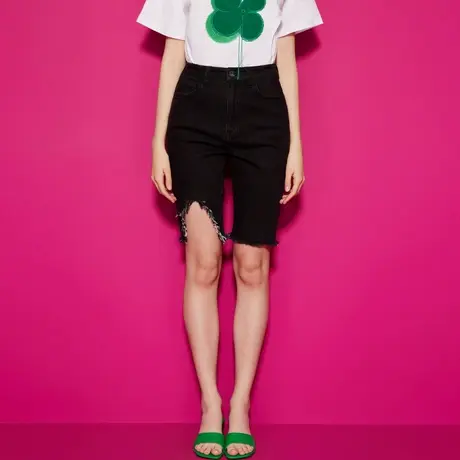 Juicy Couture橘滋女装新款个性不规则扣弹力牛仔短裤商品大图