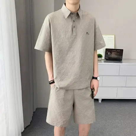 夏季新款翻领Polo衫休闲套装男士薄款透气宽松潮流短袖短裤两件套图片