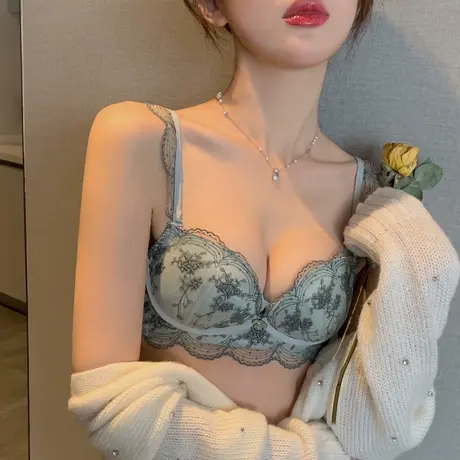 乳胶内衣女小胸聚拢bra少女日系无钢圈收副乳上托蕾丝文胸套装图片