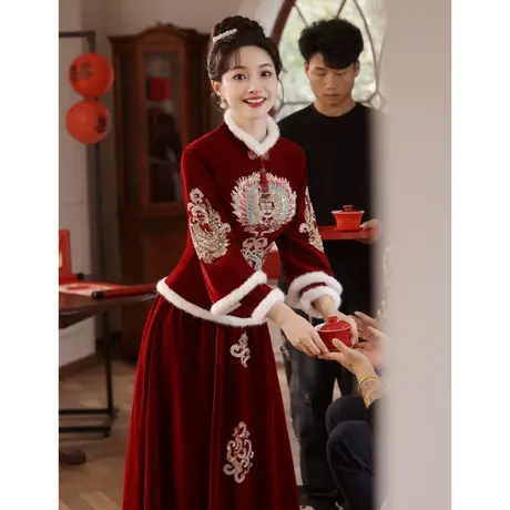 冬季旗袍敬酒服2024新款新娘加厚保暖丝绒中式秀禾服出阁宴礼服女商品大图