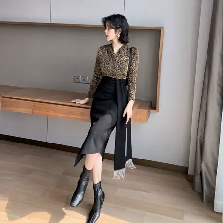 欧美风女装2024新款收腰包臀气质显瘦欧货潮时尚套装裙收腰连衣裙商品大图