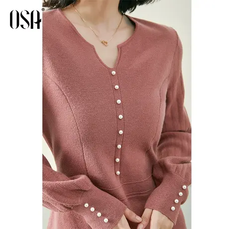 OSA欧莎粉色灯笼袖针织连衣裙女秋装2022年新款中长款收腰v领裙子图片