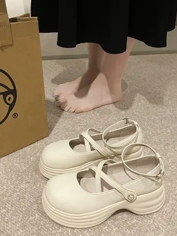 厚底法式粗跟玛丽珍女鞋2023秋季新款单鞋复古日系温柔珍珠小皮鞋图片